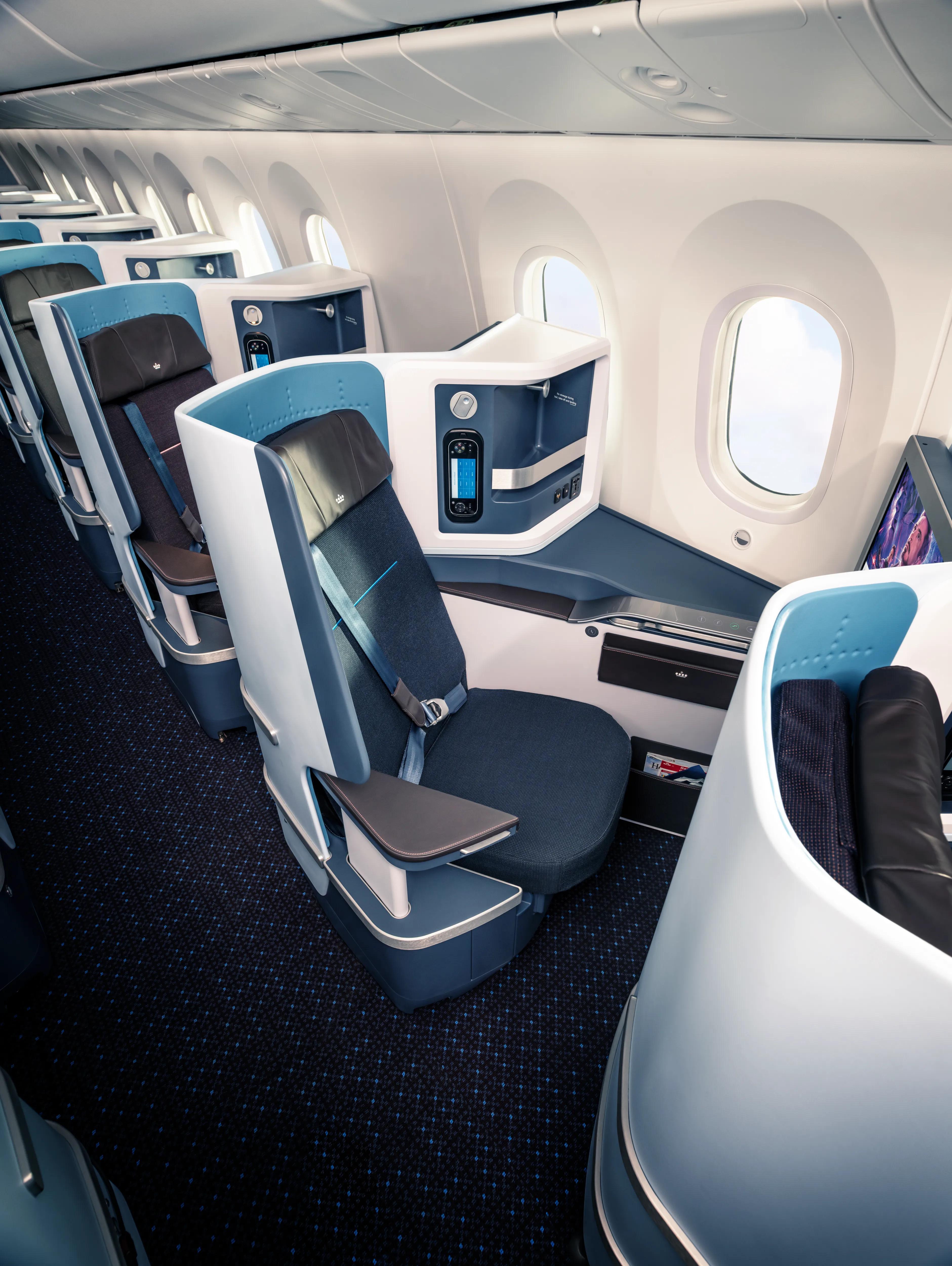MSP → Amsterdam : 60k points in Business Class