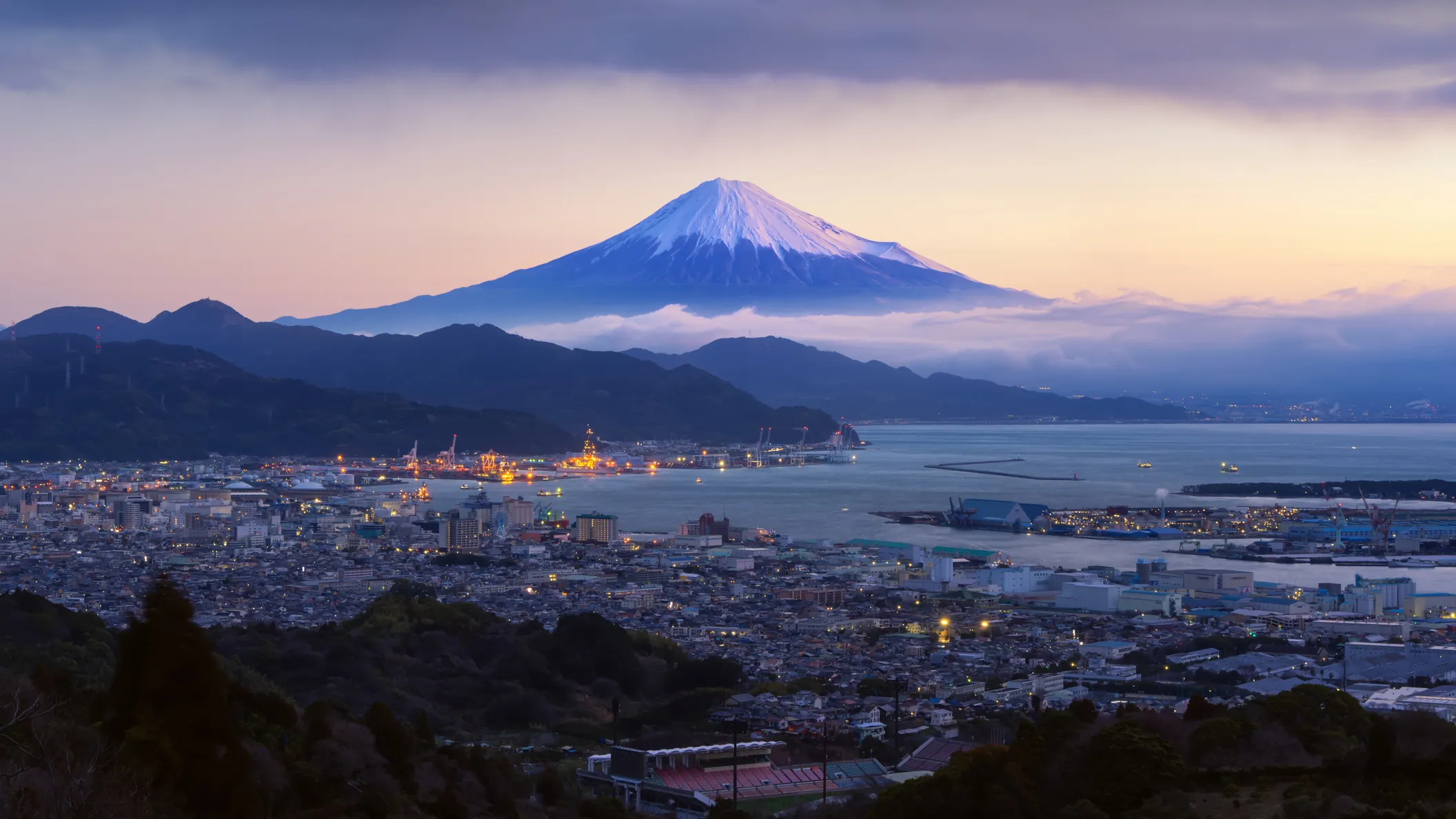 how to book business class to japan with points in 2026