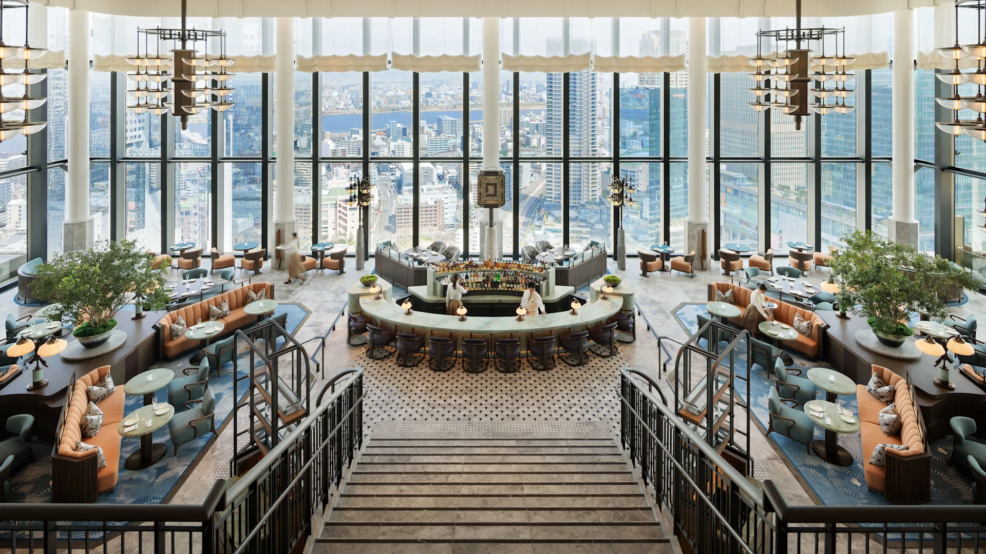 Hilton Diamond status benefits at the Waldorf Astoria Osaka Peacock Alley bar